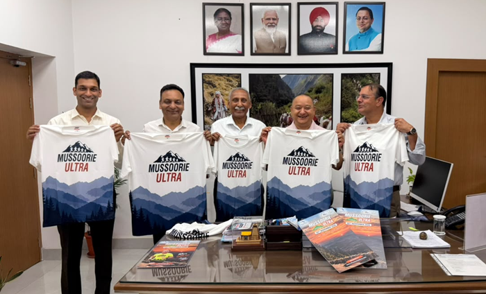 Tourism Secretary unveils Official T-Shirt for Second Edition of "Mussoorie Ultra Marathon"